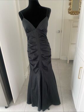 Black Bodycon Mermaid Dress w spaghetti Strap Satin Rushed w V-Neckline Size 8